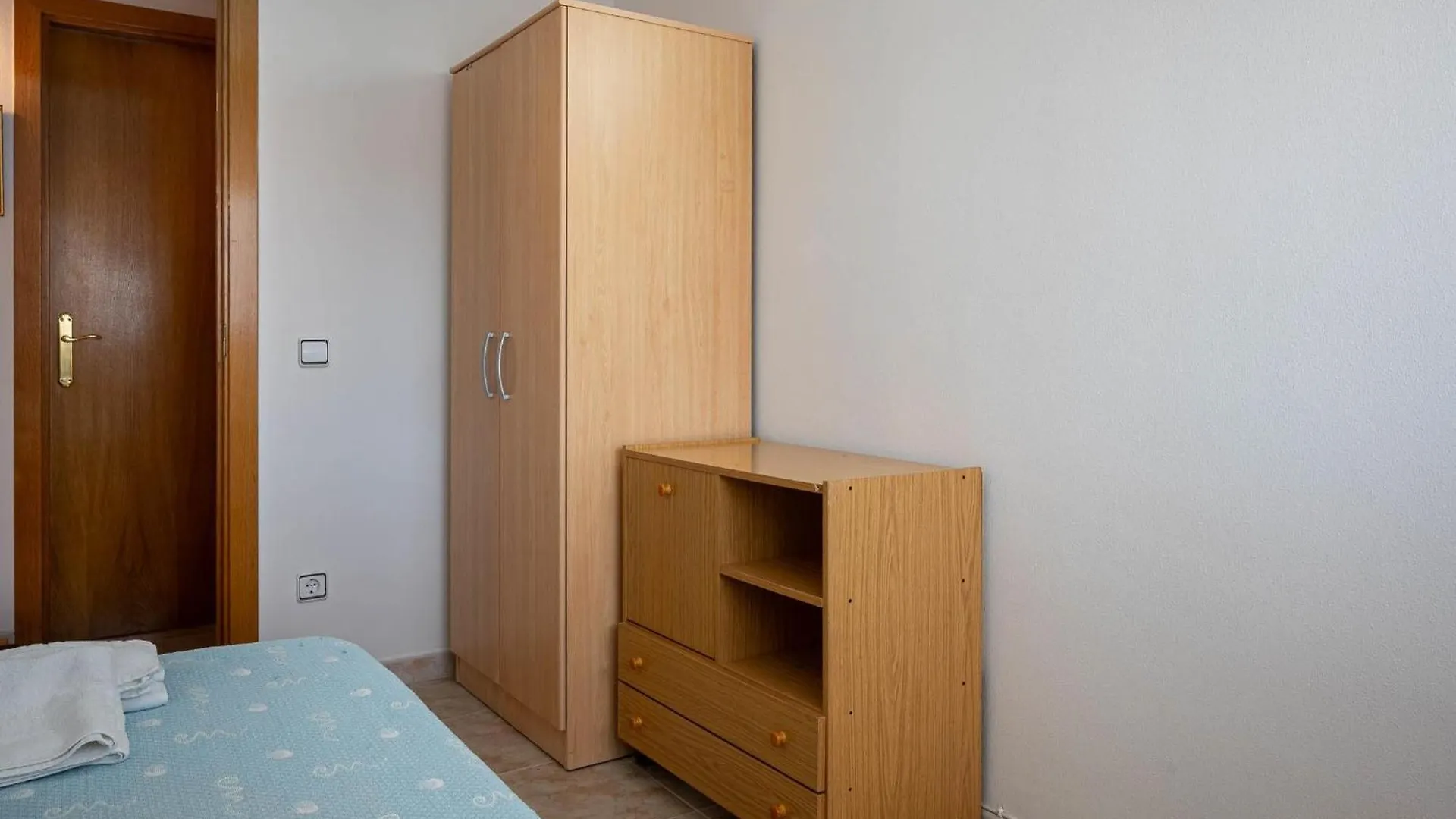 Апартаменты At006 Piscina Con Cesped, Airco, Pocos Min De La Playa Торредембарра